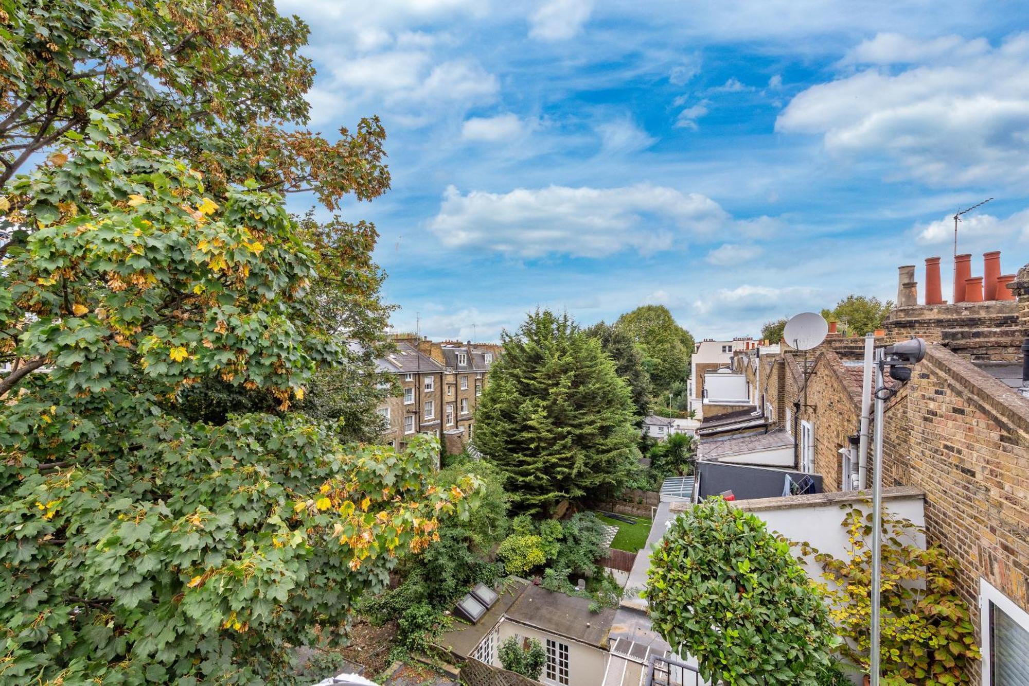 Newly Renovated Kensington 2 Bedroom Apartment With Balcony Near Harrods Sleeps 6, 2 Min Walk From Station London Bagian luar foto